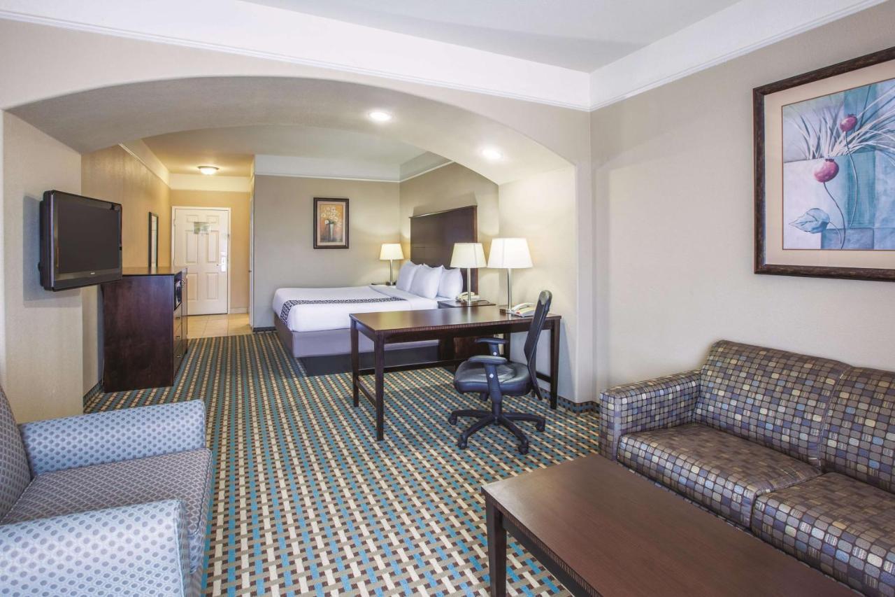 Hotel La Quinta By Wyndham Bay 3*